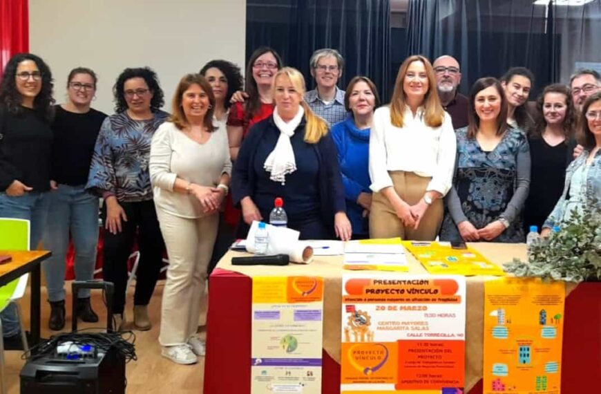 Presentado en Puertollano el programa piloto “Vínculo” de atención y acompañamiento a personas mayores