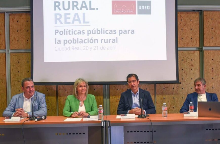 Cómo hacer los pueblos de la provincia más atractivos para atraer a nuevos habitantes, según Caballero