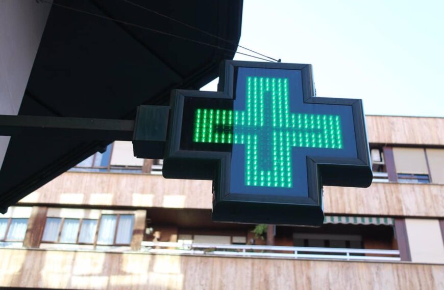Farmacia de Socuéllamos atracada por dos individuos con cuchillos, afortunadamente sin víctimas.