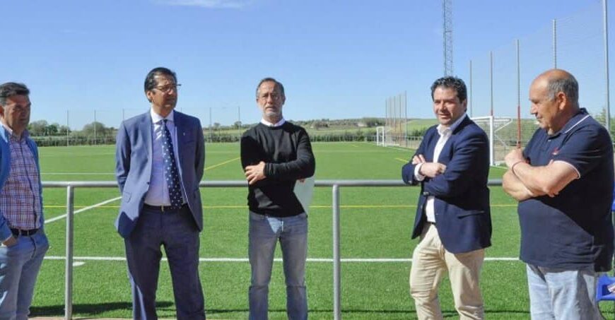 Mejora de la travesía N-420 y gradas para el campo de fútbol: Petición de Poblete a la Diputación de Ciudad Real