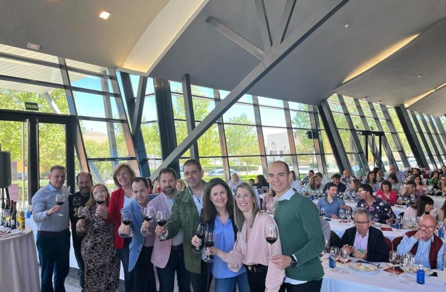 Cata benéfica en Herencia recauda fondos para la Asociación del Síndrome Mac Phelan