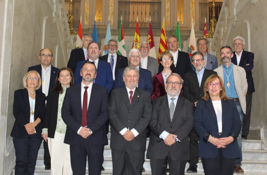 El Gobierno de Castilla-La Mancha felicita al historiador Antonio de Juan por su ingreso en el Instituto de Estudios Manchegos  