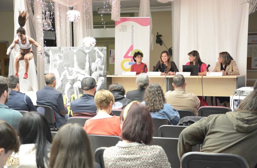 Inaugurada en la Escuela de Arte y Superior de Diseño Antonio López (EASDAL) de Tomelloso exposición “Crossfit-Fit&fun”