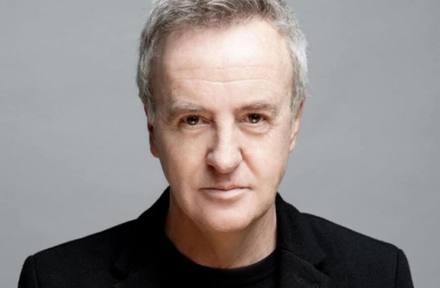 Recital poético Madre con  Carlos Hipólito y Shuarma el 21 de abril en Puertollano y el 23 en Tomelloso como parte de “La Cultura del Vino”