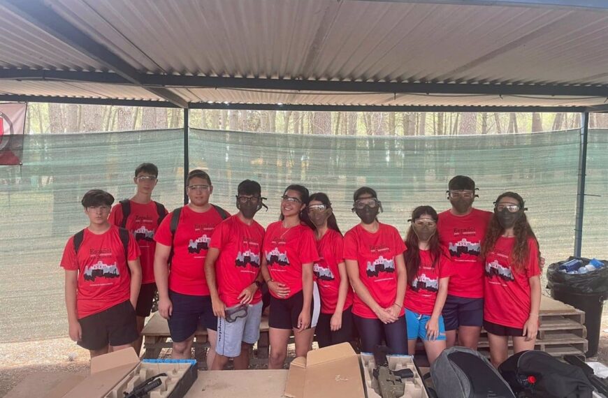 La UCLM presenta un renovado programa de verano para mejorar el nivel de inglés de estudiantes preuniversitarios.