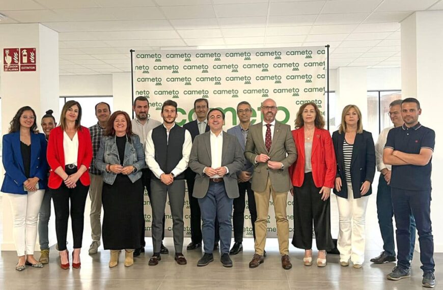 El ministro de Asuntos Exteriores visitó la empresa CAMETO en Argamasilla de Alba