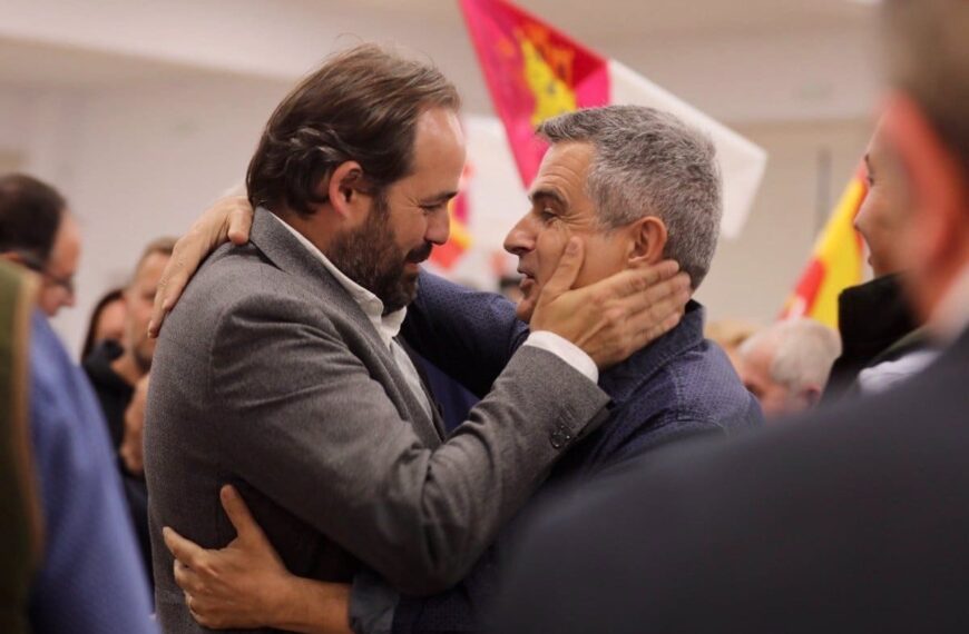 Propuesta de Núñez: financiar el carné de camión a jóvenes de C-LM para acceder a empleos en empresas de transporte.