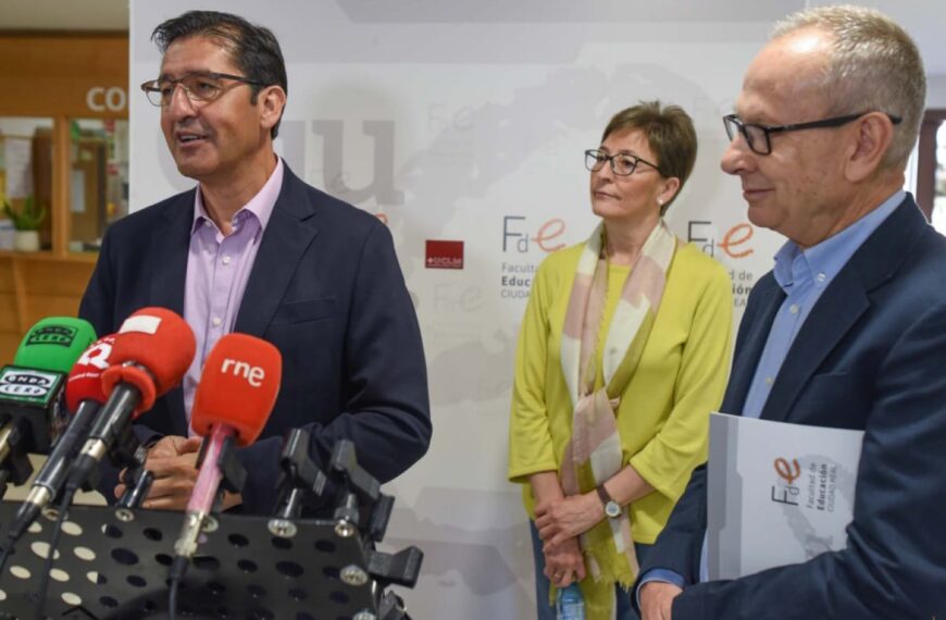 Estudiantes realizan prácticas homologadas en los campamentos de refugiados saharauis de Tindouf actividad financiada por la Diputación