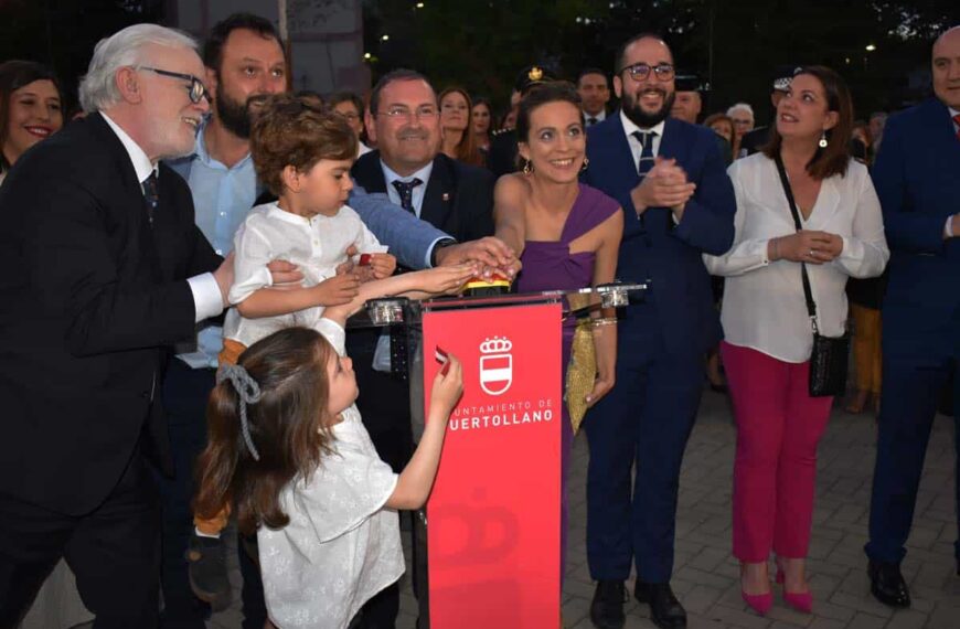 La Feria de Mayo 2023 para los niños de Puertollano con farolillos luminosos y muchas atracciones