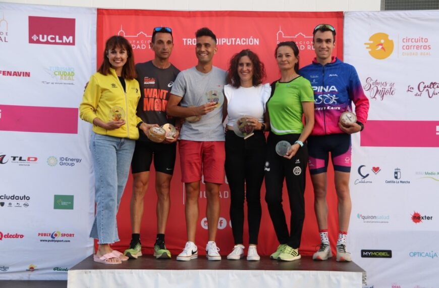 Ganadores de la 10K Manzanares Andy Morales y Esther Jiménez mientras Carmen Mazuecos e Ismael García fueron los locales más rápidos