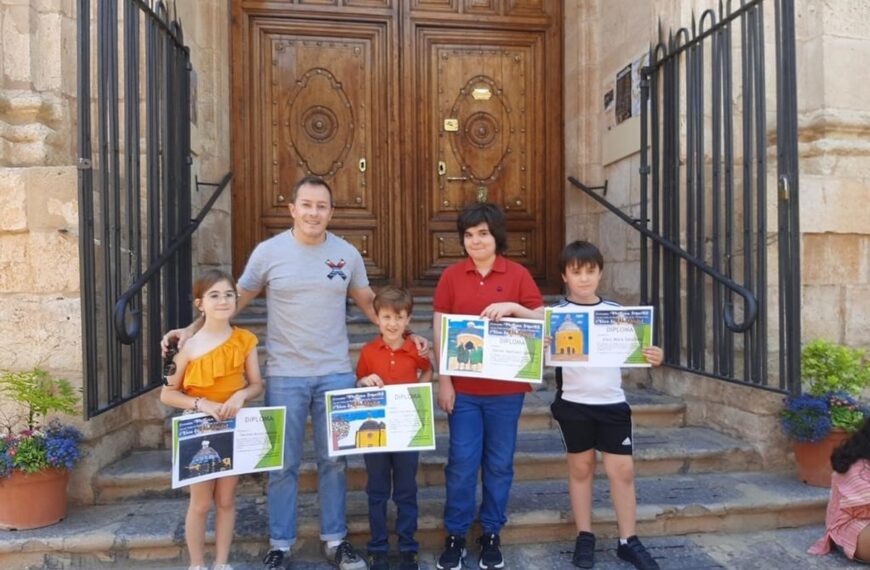 Ganadores de la 3ª edición del Concurso de Pintura Infantil ¡Viva la Torre Gorda! de las fiestas del Santísimo Cristo de la Misericordia en Miguelturra