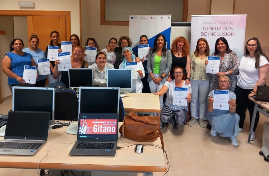 Mujeres de Puertollano se han formado durante 50 horas  en competencias digitales con la  Fundación Secretariado Gitano