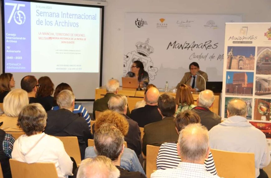 Celebrada la conferencia “La Mancha, territorio de Órdenes Militares. Memoria histórica de la patria de Don Quijote” en Manzanares