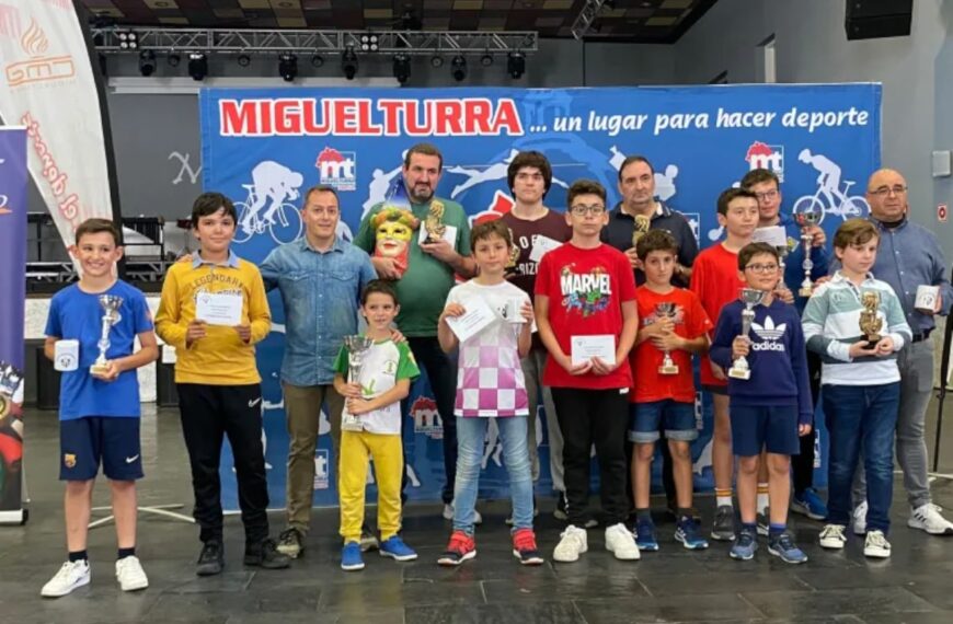 José Luis Pecero Balsera es el gran triunfador del  Open de ajedrez Sub 1800 Villa Miguelturra