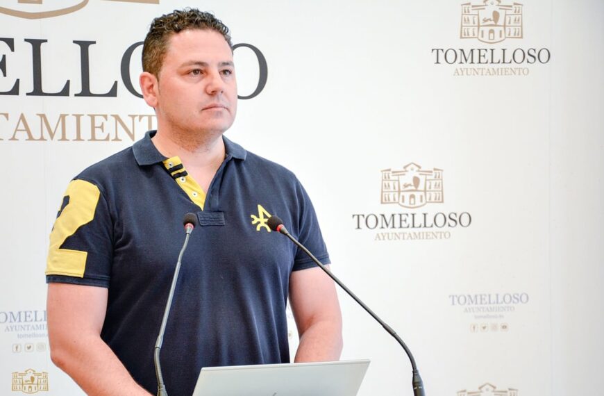 Aunque recibió el sábado su acta de concejal de Tomelloso, Iván Rodrigo, renuncia  a la misma según lo ha dado a conocer esta mañana