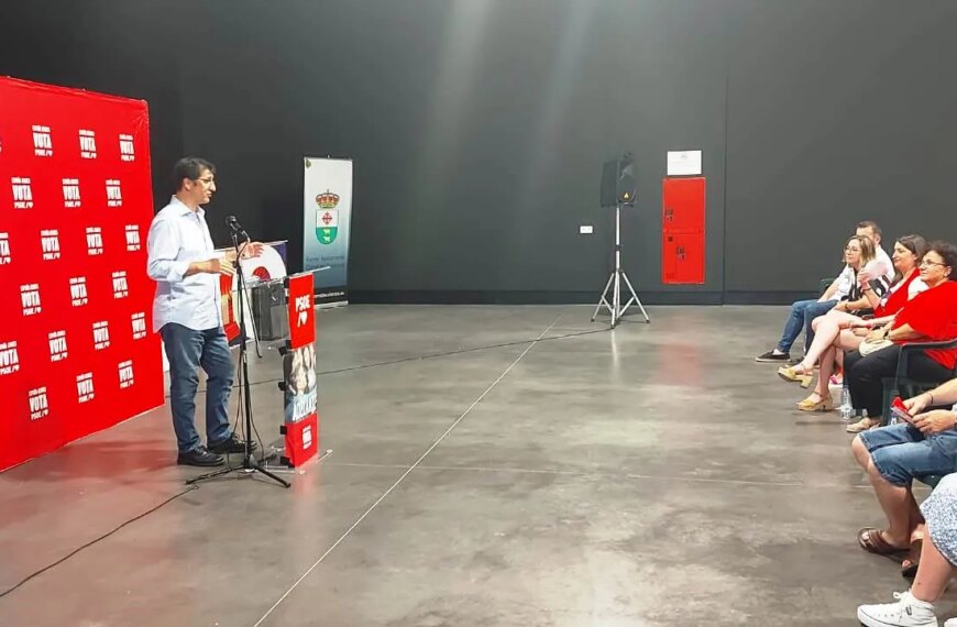 José Manuel Caballero critica al candidato popular y destaca los logros del gobierno de Pedro Sánchez