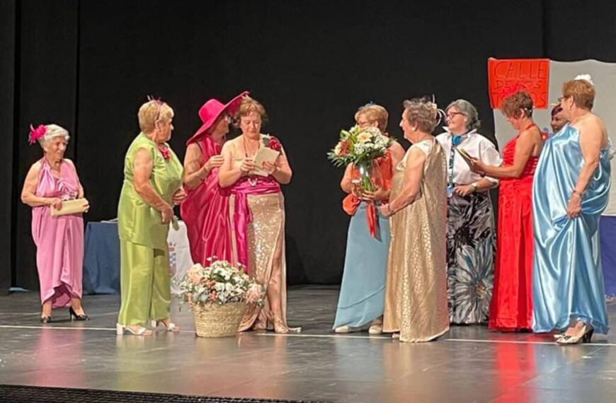 El Centro de Día de Mayores de Argamasilla de Alba cerró el curso 2022/23 con un variado espectáculo