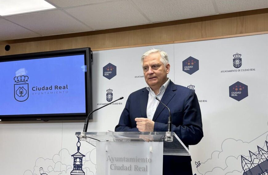 El aparcamiento en zona azul será gratuito en las tardes de agosto en Ciudad Real, además se mejorarán los aparcamientos disuasorios.