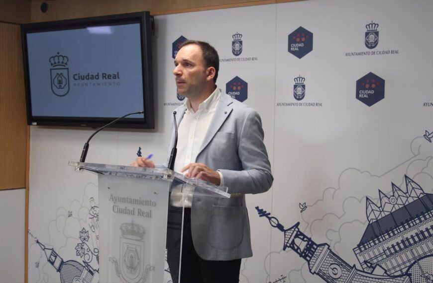 El martes se abrirá la convocatoria para solicitar ayudas económicas del Ayuntamiento de Ciudad Real destinadas a la compra de material escolar.