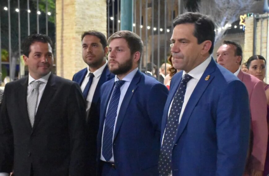 El consejero de Fomento asiste a las fiestas de Pozuelo de Calatrava en honor a la Virgen del Carmen