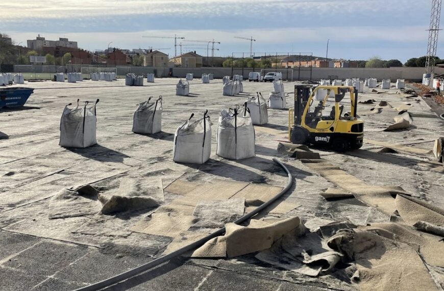 JGL de Puertollano amplia el presupuesto para renovación de césped en el anexo del estadio Sánchez Menor en 72.782 €