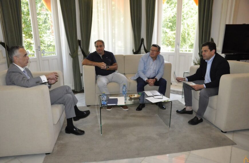 Valverde y la diputación apoyan el proyecto de Fertiberia de una nueva planta de hidrógeno renovable en Puertollano