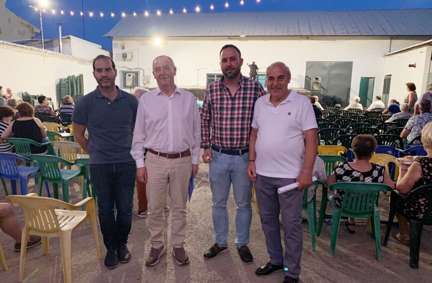 Javier Navarro, alcalde de Tomelloso: “Es importante contar con asociaciones de vecinos potentes que sepan dinamizar esa actividad”