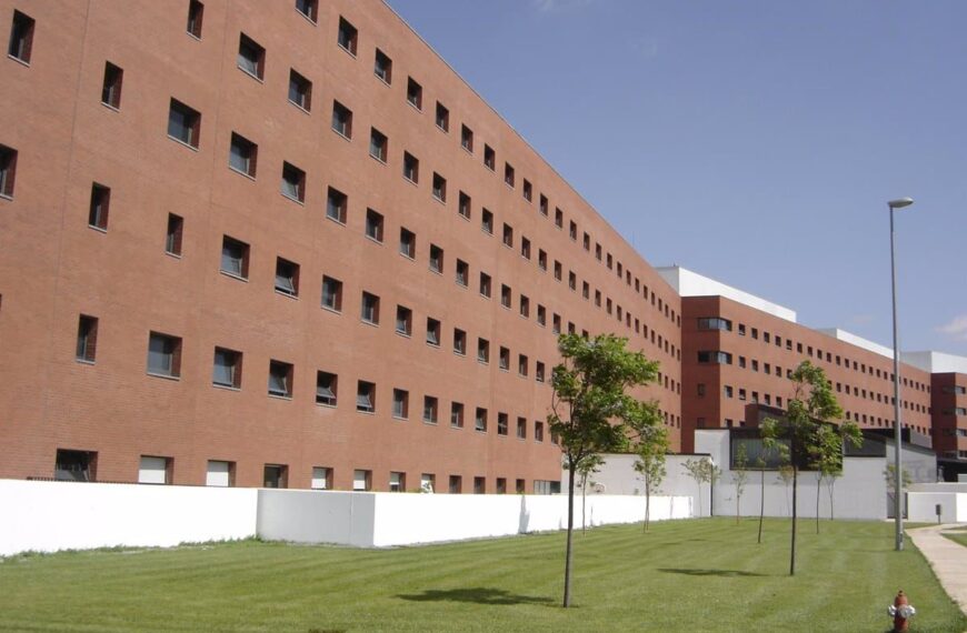 Colisión de dos turismos deja cuatro heridos en Valdepeñas (Ciudad Real)