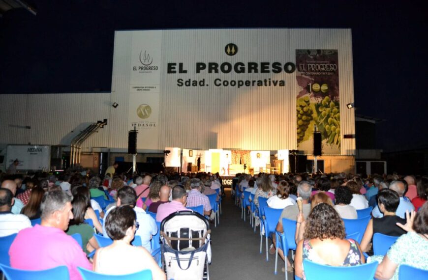 Más de 600 personas se sumaron anoche a la 4ª velada solidaria “Cultura, Agua y Vino” de El Progreso de Villarrubia de los Ojos