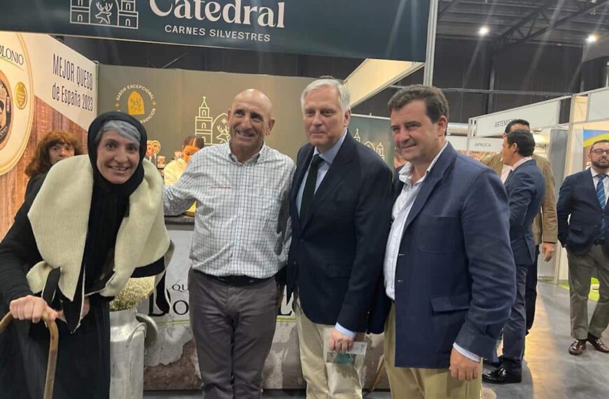 Don Apolonio brilla en FERCATUR con su premiado queso, el mejor de España