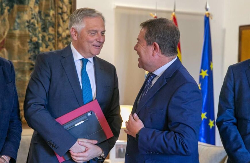 El alcalde de Ciudad Real solicita apoyo para desarrollar suelo industrial y mejorar las conexiones viales con Toledo y Lisboa.