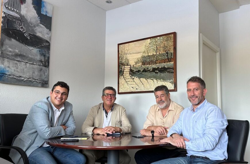 Gobierno de Castilla-La Mancha se une a la lucha contra el cáncer junto con la AECC