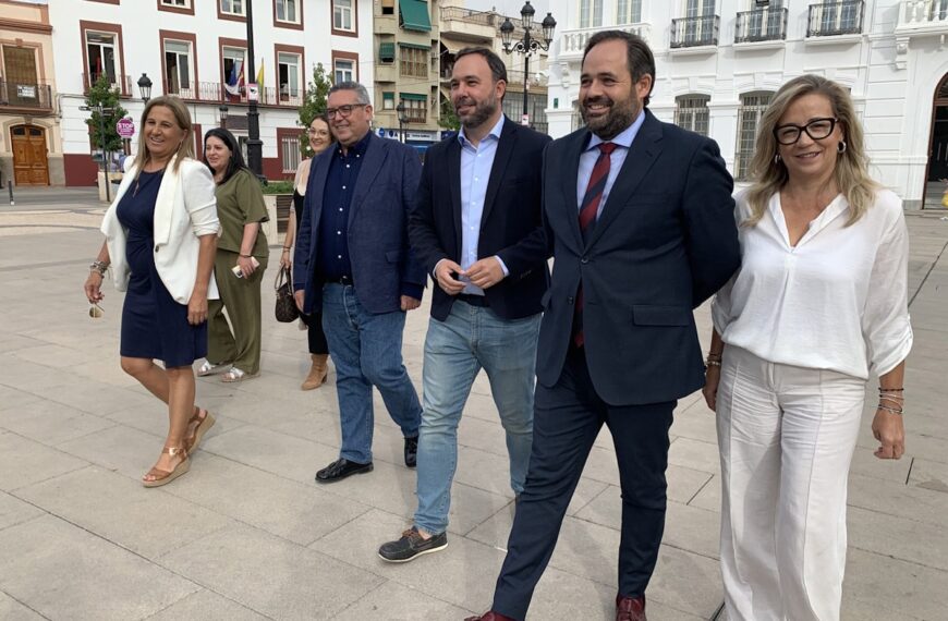 El alcalde de Tomelloso en reunión con los diputados regionales, este “ha sido un pueblo históricamente olvidado en materia de servicios”