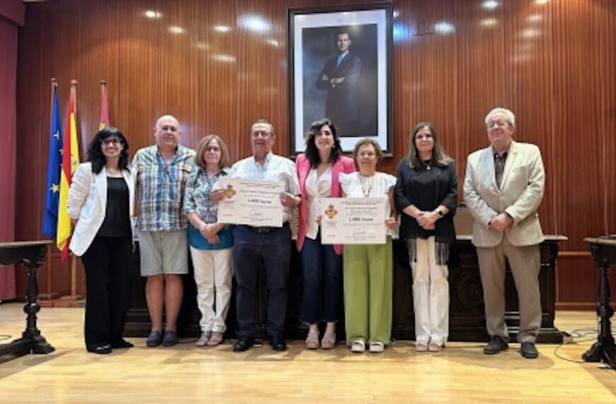 Entregados los premios de 1.000 € a cada uno de los 2 ganadores del sorteo de ‘Rasca una sonrisa a tu comercio’ de Manzanares