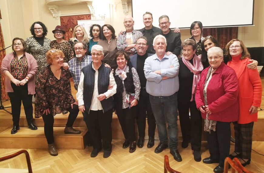 “Esto hay que repetirlo” pidió Antonia Pérez Cabrera, adoratriz, emocionada por el recital ‘Palabras en silencio’