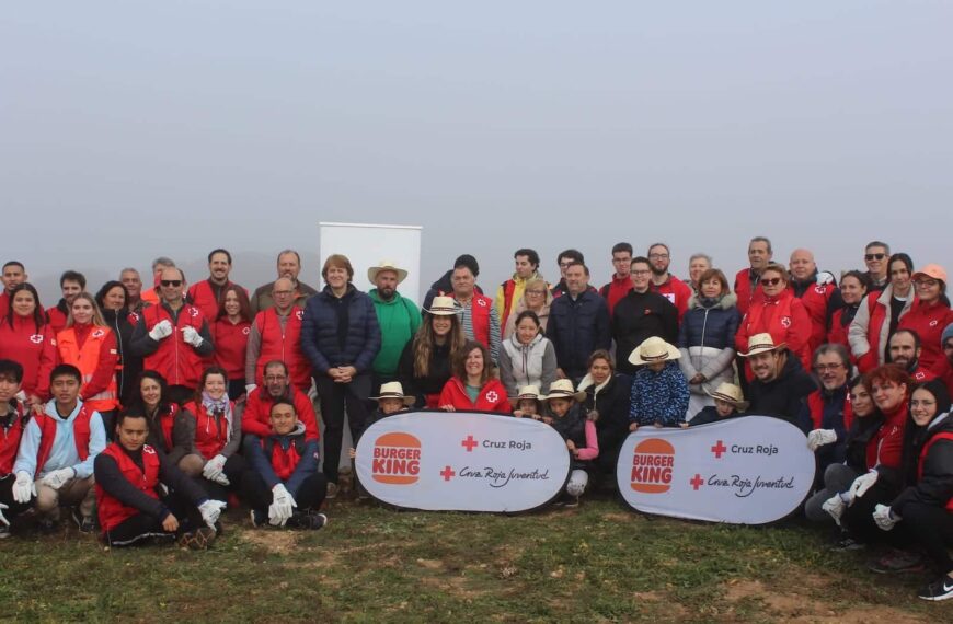 Castilla-La Mancha colabora en la reforestación de La Atalaya (Ciudad Real) con la cesión de 3000 árboles y plantas autóctonas