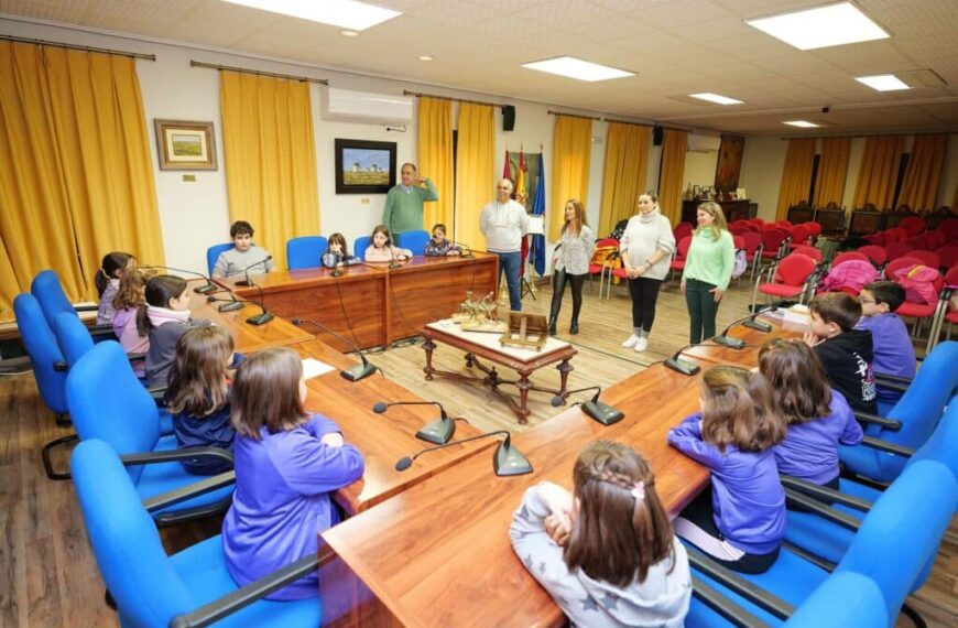 Argamasilla de Alba celebró el aniversario de la Constitución Española con la iniciativa ‘Descubre Tu Ayuntamiento’