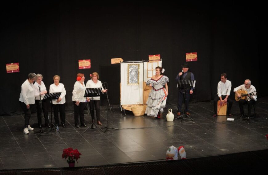 El Centro de Día de Mayores celebra su Festival de Navidad en Argamasilla de Alba