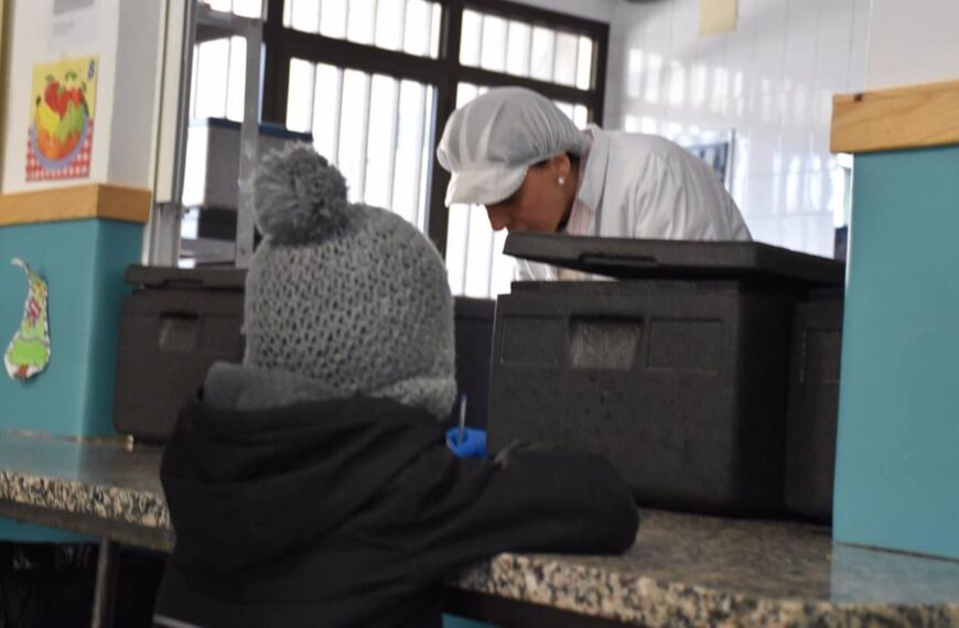 Comedores escolares de Castilla-La Mancha abren durante la Navidad para beneficiar a más de 4,300 estudiantes
