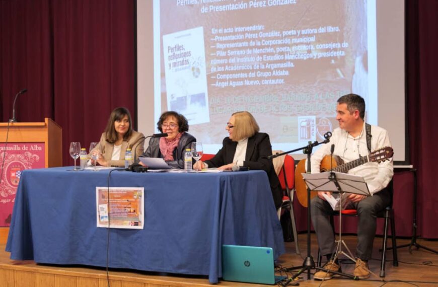 La poesía como instrumento de reflexión: Presentación Pérez González presenta su nuevo libro