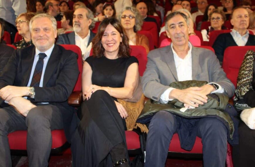 Blanca Fernández traslada los mejores deseos para el 2024 en el concierto de Año Nuevo ofrecido por la Orquesta CLM Sinfónica