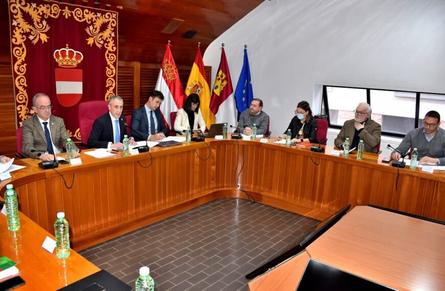 El futuro de los descuentos en el transporte urbano a debate: El Pleno decide para el 2024