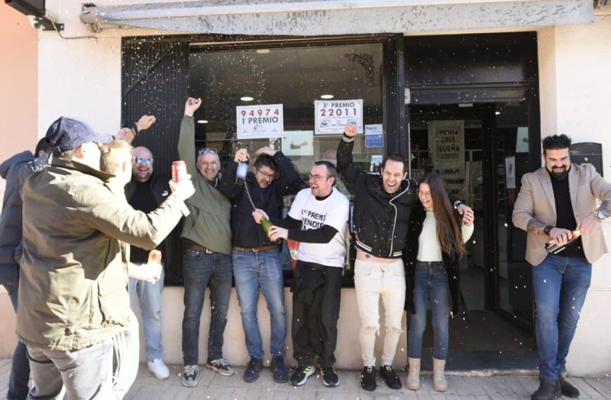 La suerte de ‘El Niño’ sonríe a Castilla-La Mancha: Vecinos de siete localidades celebran la victoria con sidras