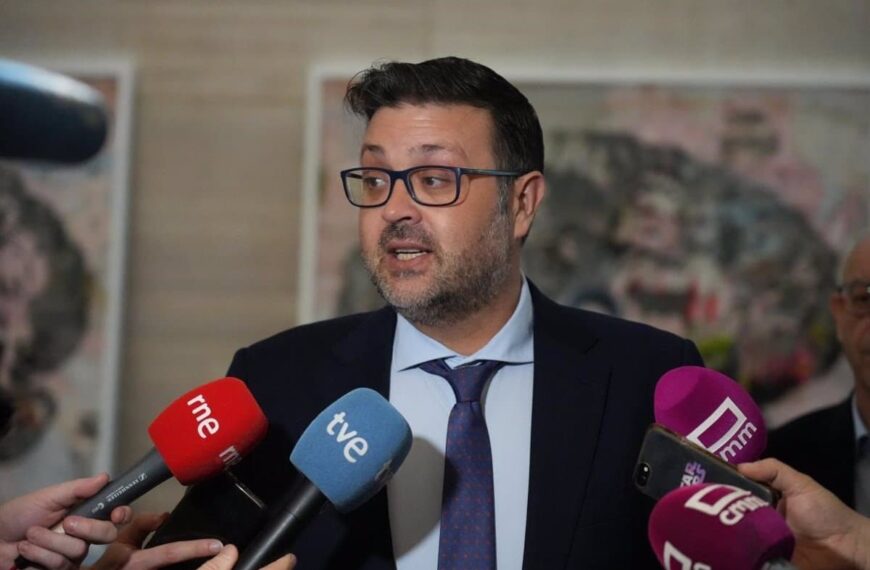 Oferta Pública de Empleo de 1.333 Plazas para Maestros en Castilla-La Mancha Propuesta para 2024 en la Mesa Sectorial de Educación