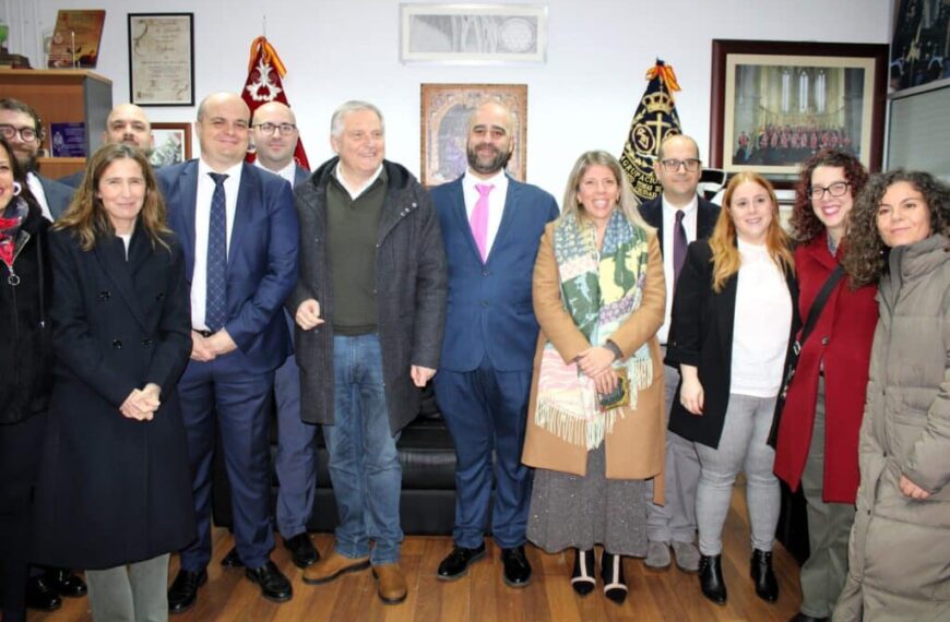 Agradecimiento a la Agrupación Musical Santo Tomas de Villanueva por su contribución a la cultura y tradiciones de Ciudad Real