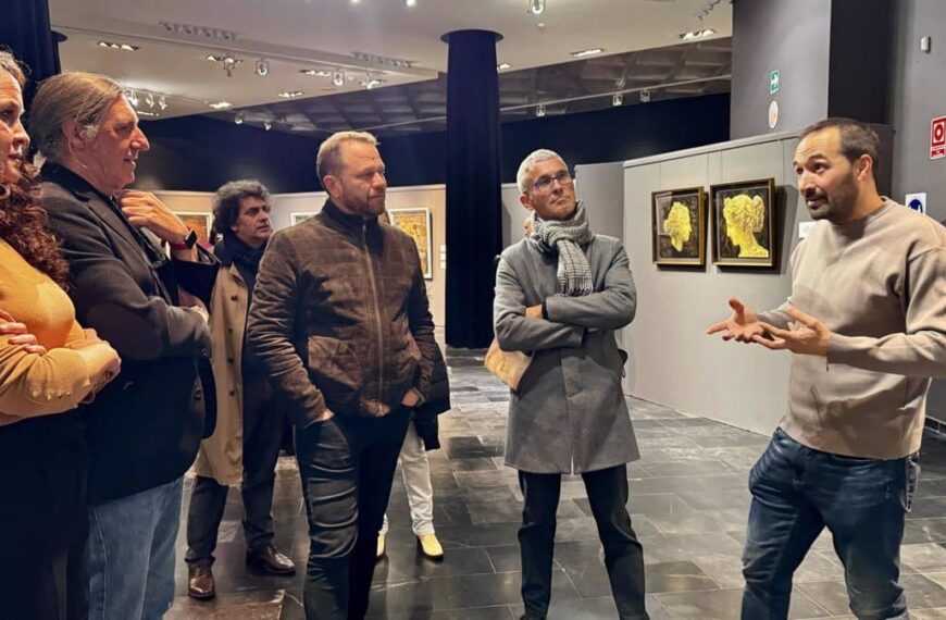 La Mitología en el Lienzo: ‘Ágora, Dioses y Mitos’ de Torregar deslumbra en el Museo del Quijote hasta el 5 de abril