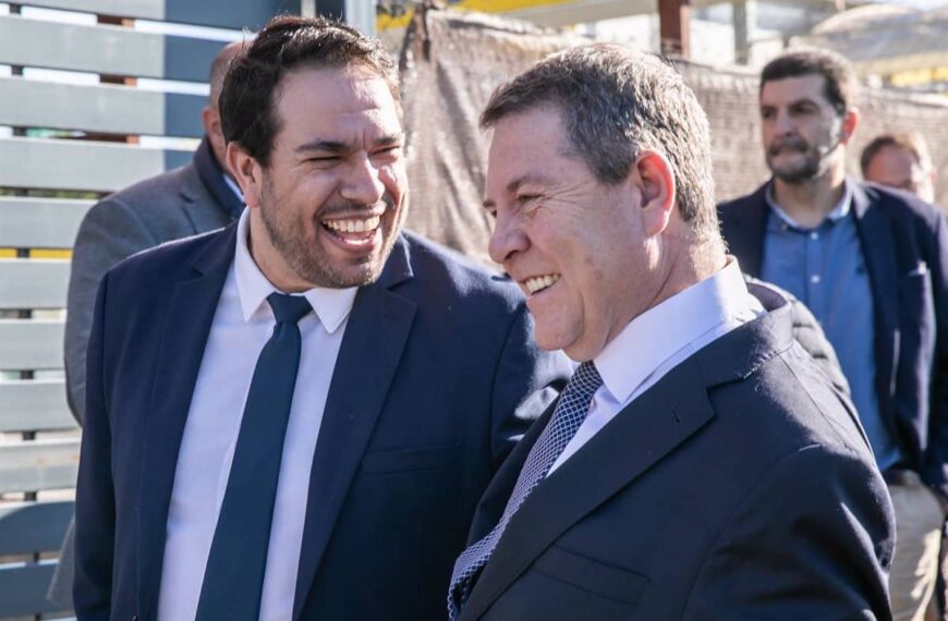 Page extiende felicitaciones a Rueda, muestra solidaridad con Besteiro, aboga por un análisis a nivel nacional y expresa alivio ante la derrota de Puigdemont en vídeo mensaje