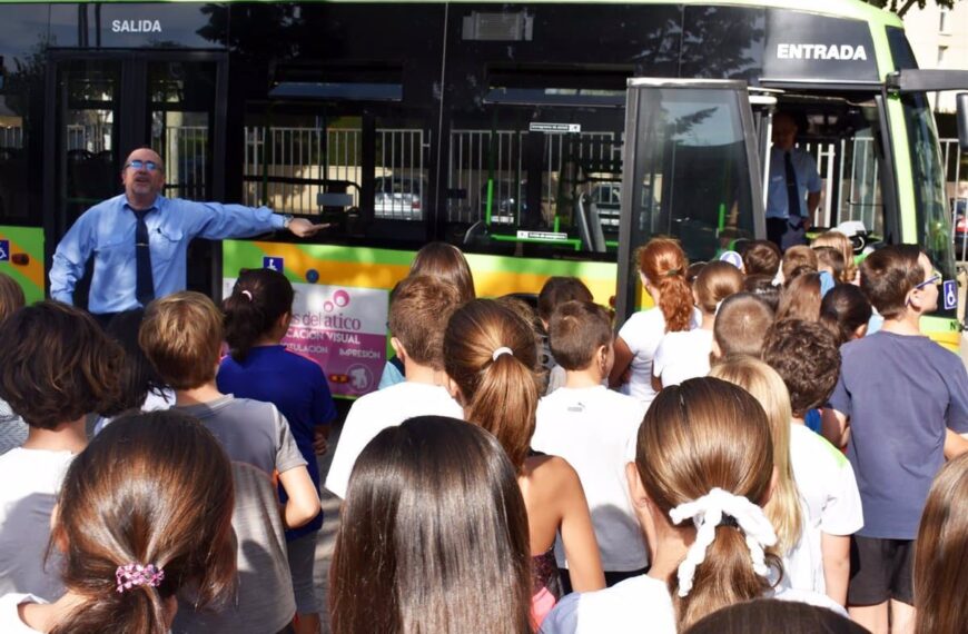 Protestas Agrarias Interrumpen Itinerario Escolar de 500 Estudiantes en Castilla-La Mancha: 33 Rutas Comprometidas