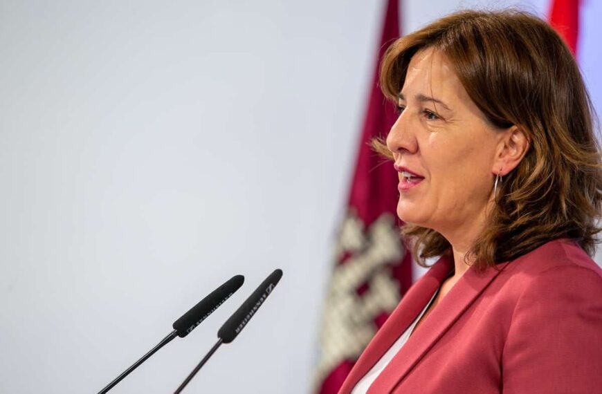Blanca Fernández considera que el presidente García-Page es un “activo” muy importante para que el Geoparque Volcanes de Calatrava salga adelante