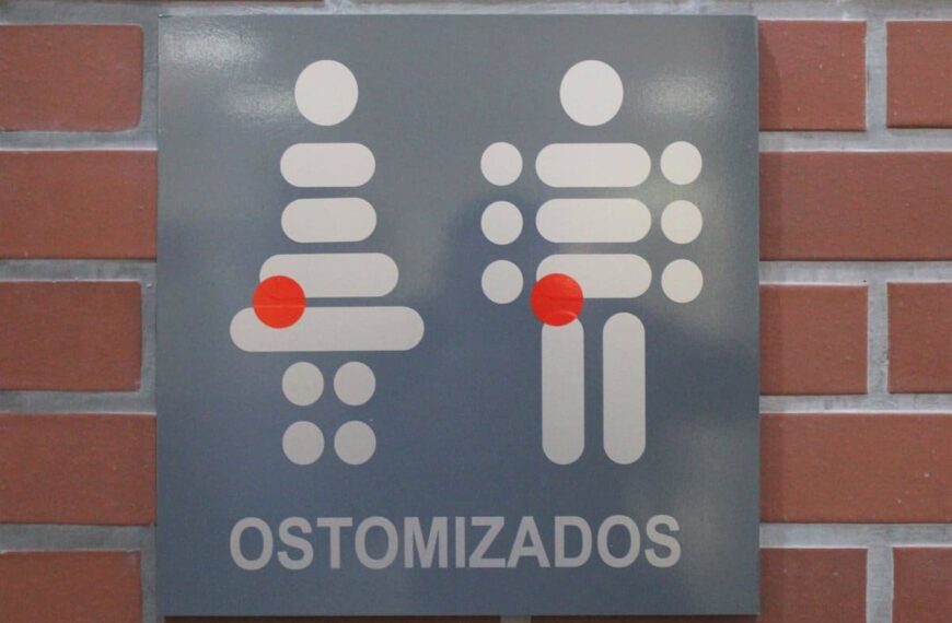 Dos Baños Especiales para Ostomizados en el Hospital Universitario de Ciudad Real